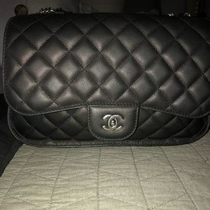 AUTHENTIC Chanel flap handbag. 2016!